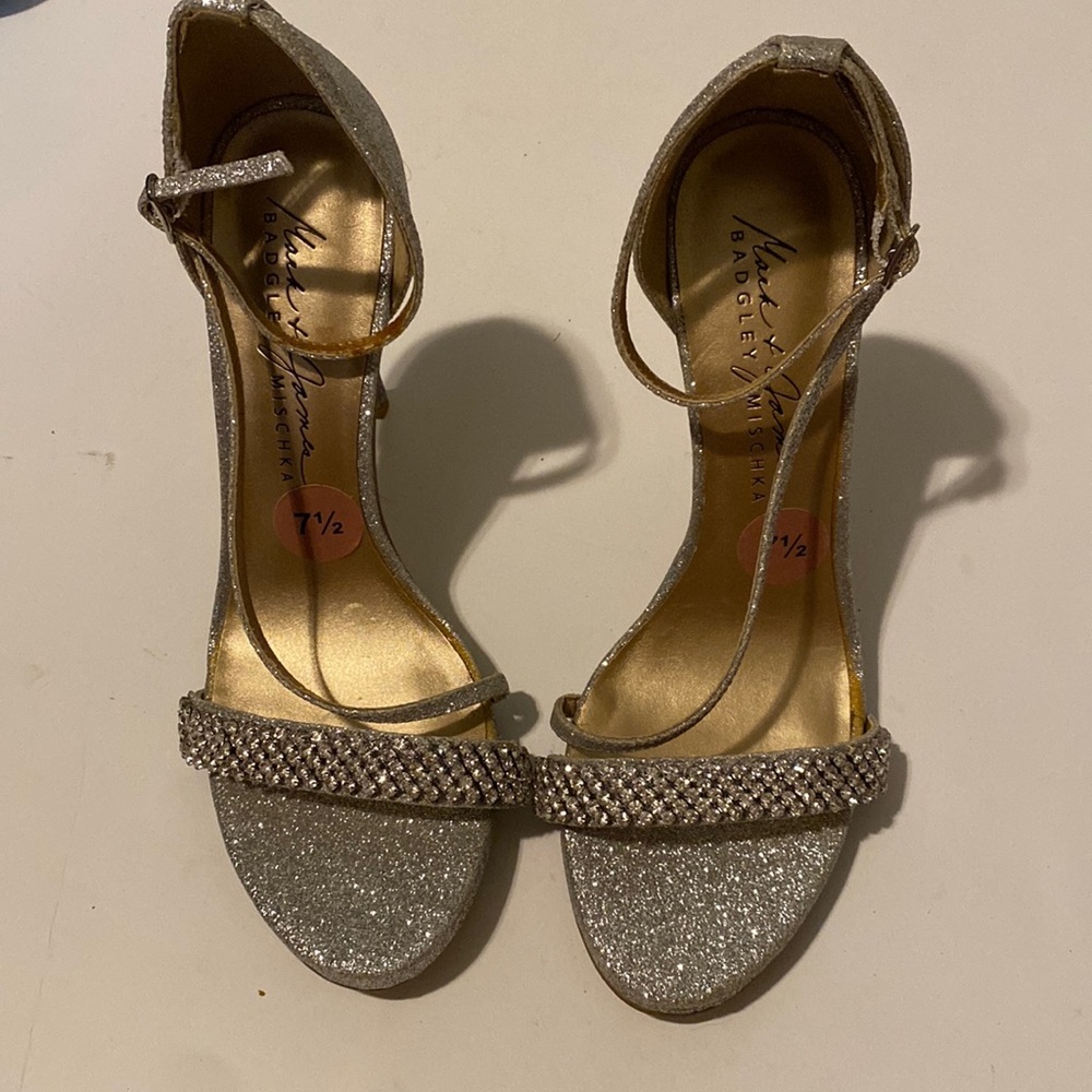 Mark + James Badgley Mischa Silver Heels size 7.5